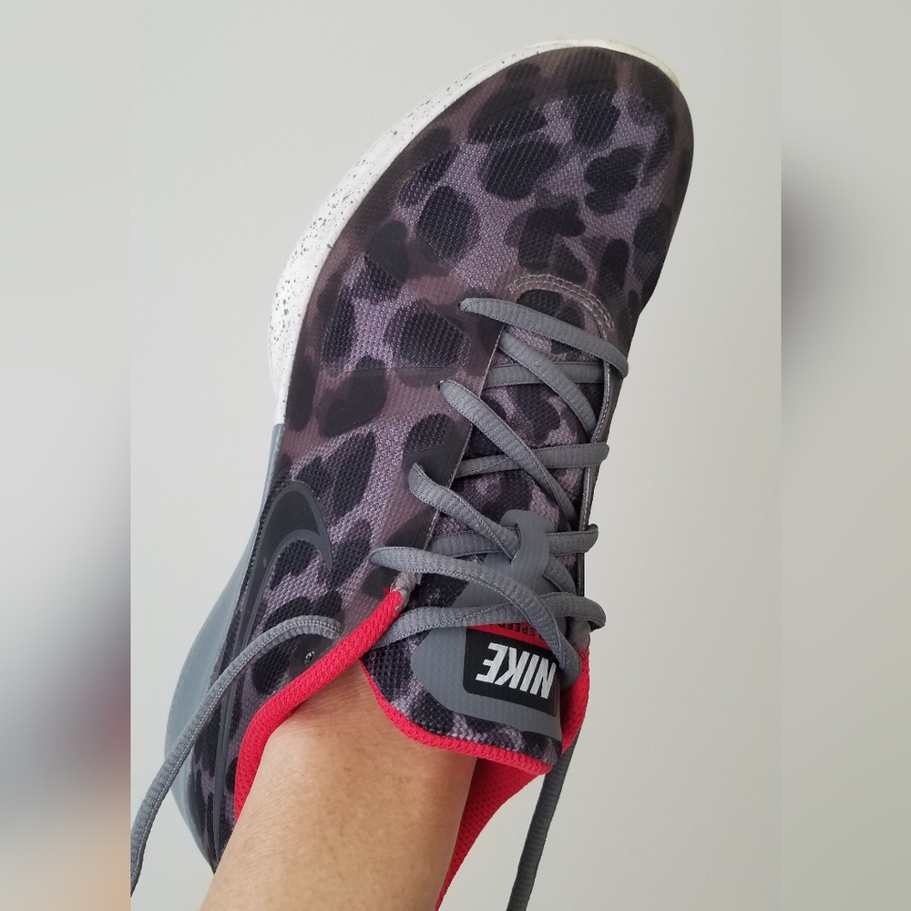 EUC Nike Zoom cheetah print gray black red size 8